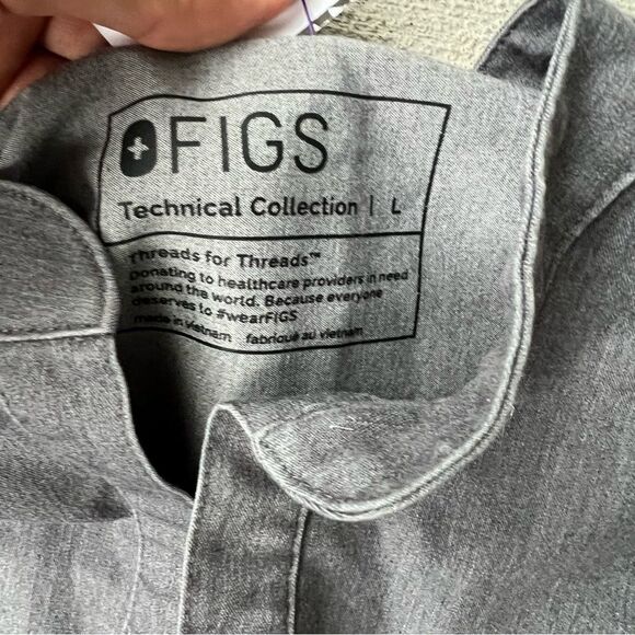 Figs Rafaella scrub top women’s L - Picture 3 of 7